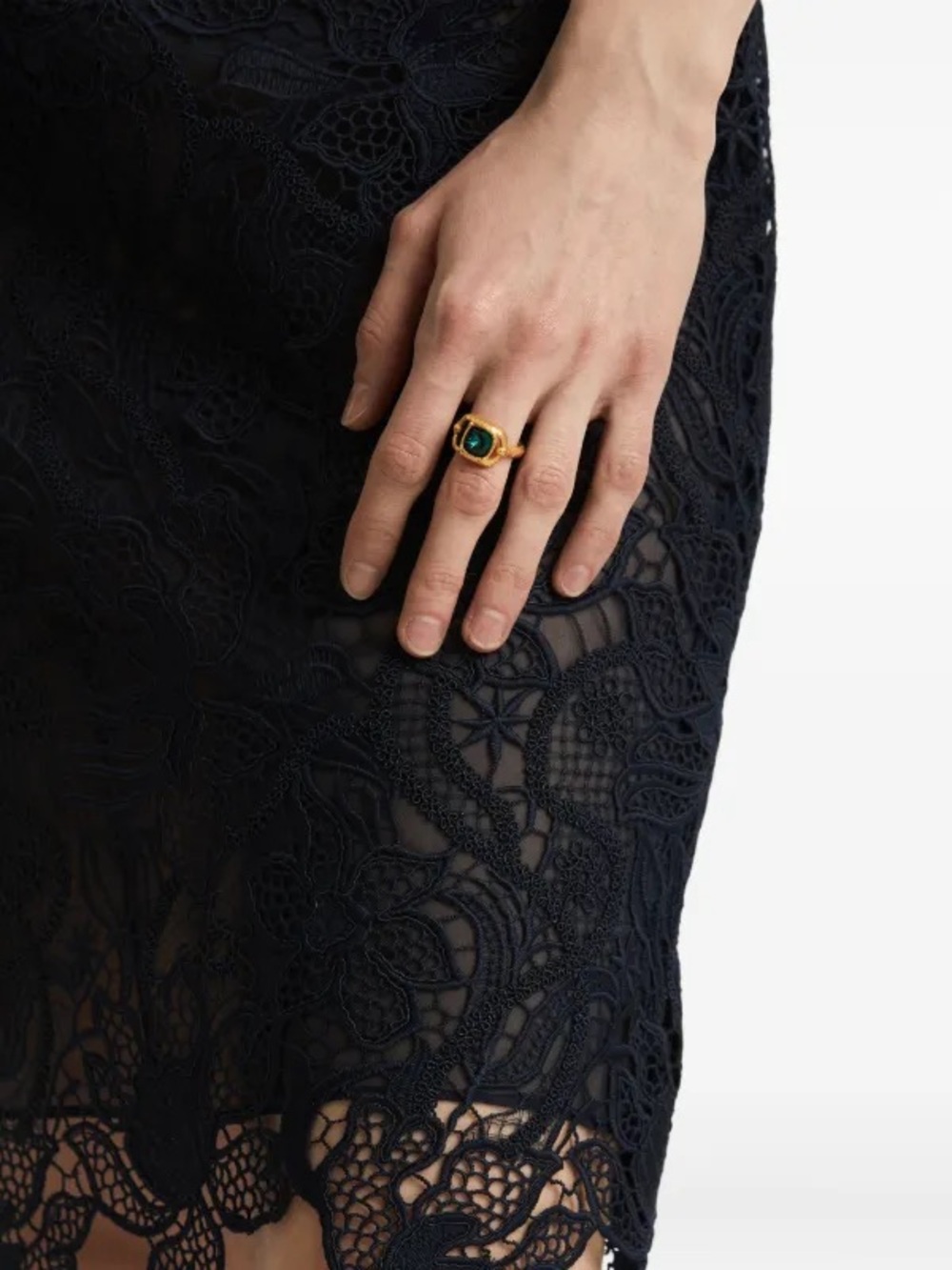 Oscar de la Renta Gold Ring with Deep Green Cushion Stone - Picture 9 of 10
